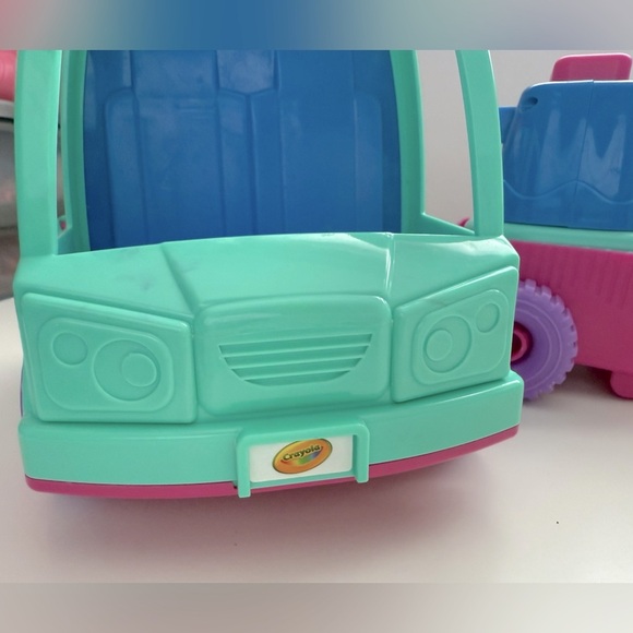 Crayola Grooming Truck and Pet Mobile Spa with Accessories Lot - Picture 9 of 10